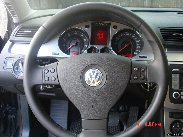 遲來的開箱文 Passat 2.0T FSI