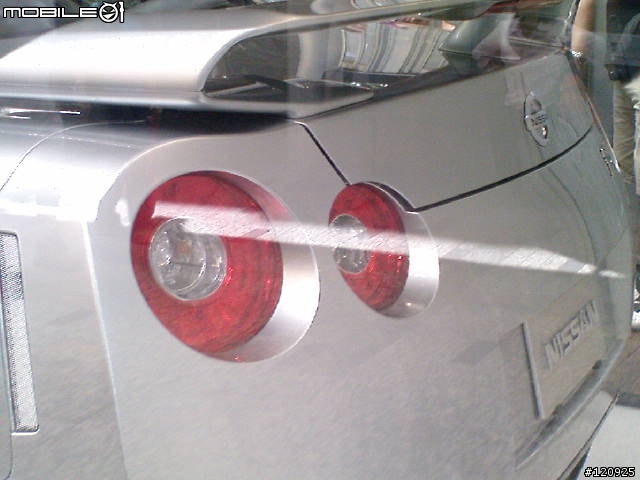 [封箱文]可遠觀而不可褻玩沉睡的東瀛戰神GT-R 35(圖多)!!