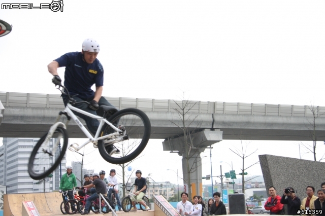 無法參加2008年自行車展的同好請進~車展照片約400多張(圖爆多)