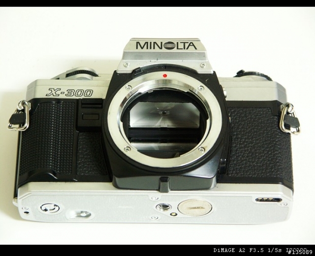 「Minolta X-300」&「ARKON AR18BA」閃光燈