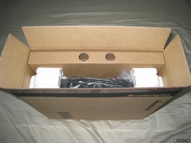 [開箱] ThinkPad R61i 24V