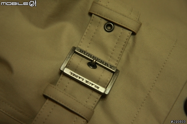 [分享]風衣的代名詞 BURBERRY Black Label