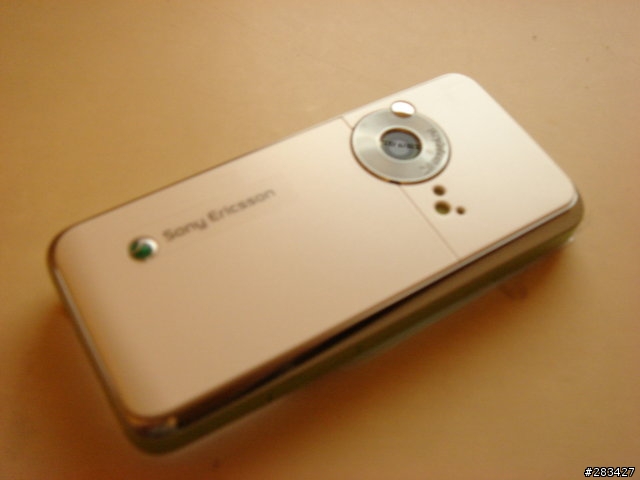 Sony Ericsson K660i 白綠色簡易開箱