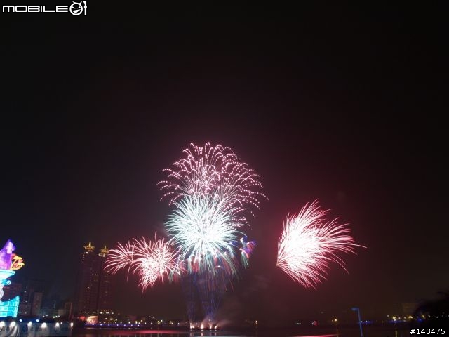 各位O家的大大～～大家好喔～～希望大家用各地區的燈會煙火來蓋大樓