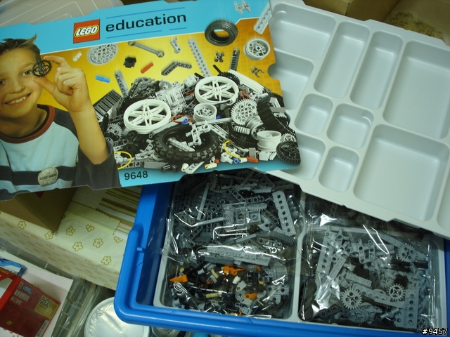 [開箱]偷玩小孩玩具~~樂高機器人教育版(LEGO MINDSTORMS NXT 9797)+補充零件套件9648