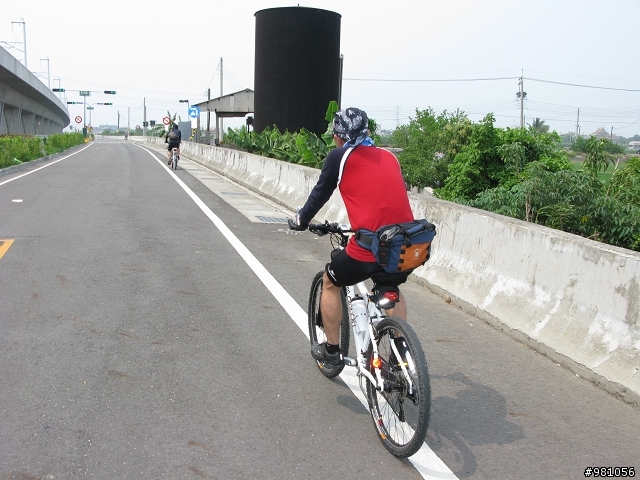 業務員的雙腳+2輪鐵馬+20km/h的視野=108km的旅程