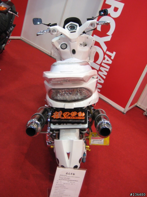 [分享]2008世貿機車展!!(小心~近百張圖)