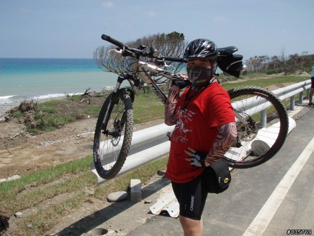 台灣海岸的最後一片淨土-阿塱壹古道(一段車騎人多於人騎車的路線)