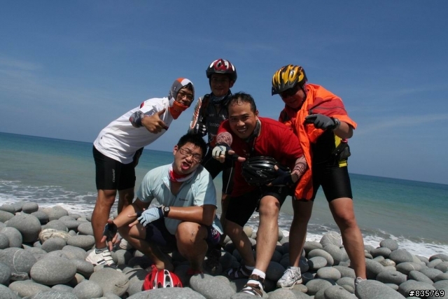 台灣海岸的最後一片淨土-阿塱壹古道(一段車騎人多於人騎車的路線)