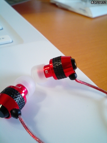 [分享] v-moda vibe red 耳機 (非v2)