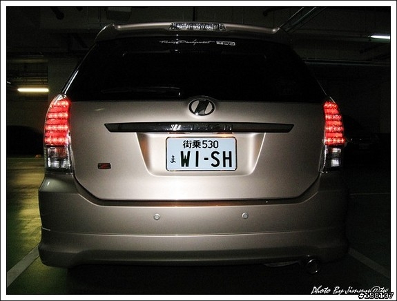 [分享]TOYOTA WISH 05、06日規尾燈比較（圖多）