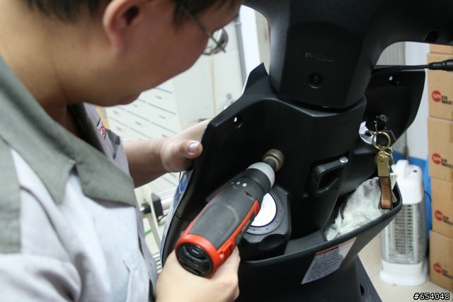 ［分享］GSR小藍鯨上車充與GPS車架（1F有版友相關連結）