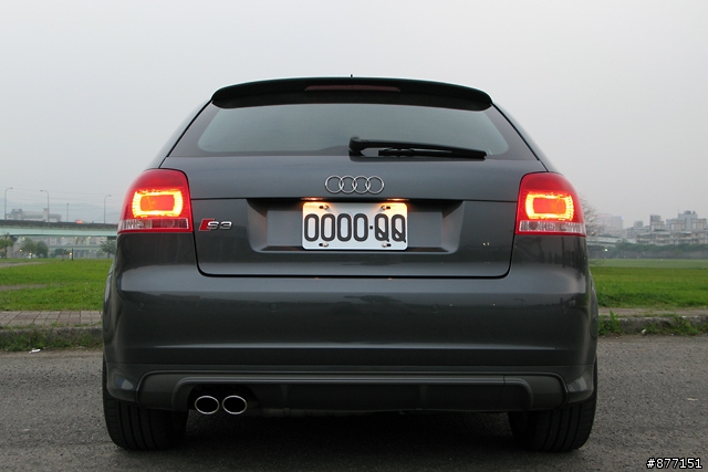 Audi S3 quattro
