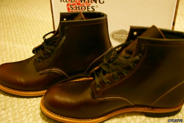 [開箱]分享文~Red Wing9XXX~終於來了 ~首次貼圖,好難搞啊