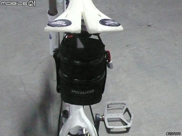 [分享]低調的華麗BMC team elite 02 年度心得報告 AND 08"FOX F100 RLC AND 08"XTR CARBON 後變
