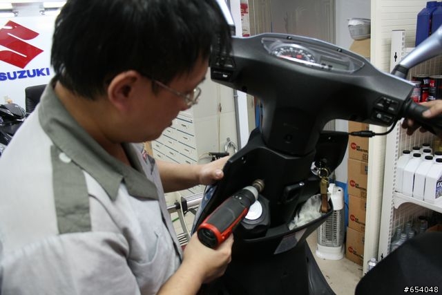 ［分享］GSR小藍鯨上車充與GPS車架（1F有版友相關連結）
