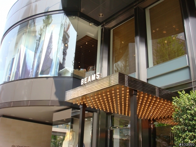日本 原宿 uniqlo 系列 UT STORE HARAJUKU 店面照片分享