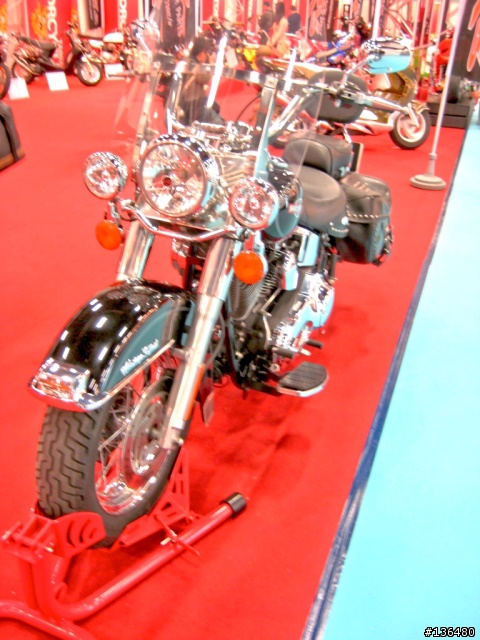 [分享]2008世貿機車展!!(小心~近百張圖)