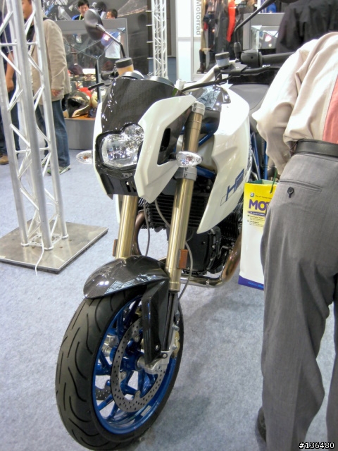 [分享]2008世貿機車展!!(小心~近百張圖)