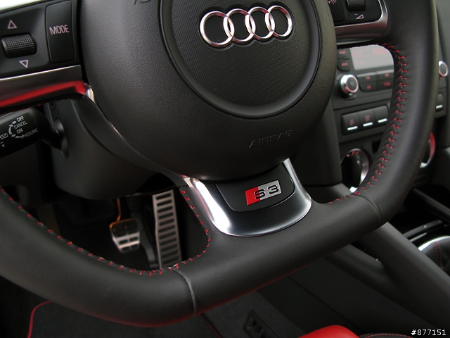 Audi S3 quattro