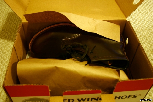 [開箱]分享文~Red Wing9XXX~終於來了 ~首次貼圖,好難搞啊