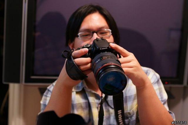 [無聊沒事分享圖 Canon EF 24-70 1:2.8 L USM] 因被批主題不明 所以改主題了 抱歉喔