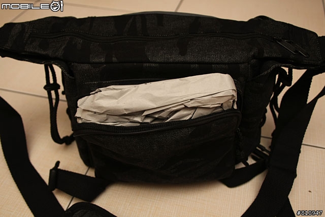 [分享] JENOVA TW-3100 黑迷彩旅遊包