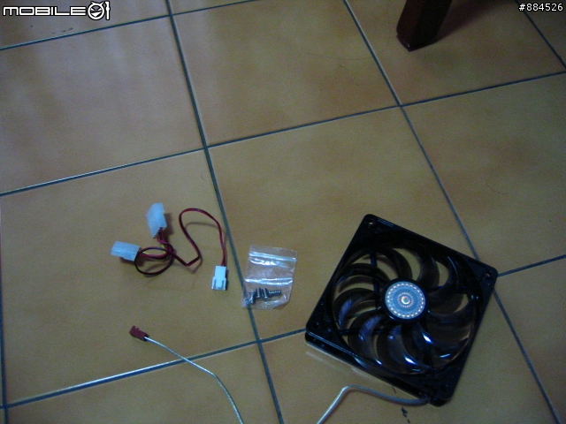酷媽鐮刀風扇-會發電捏