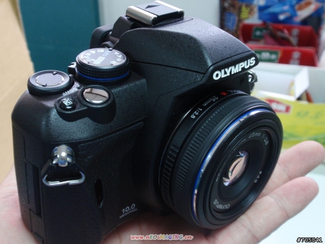 OLYMPUS E420+EM25F2.8，千辛萬苦入手開箱文