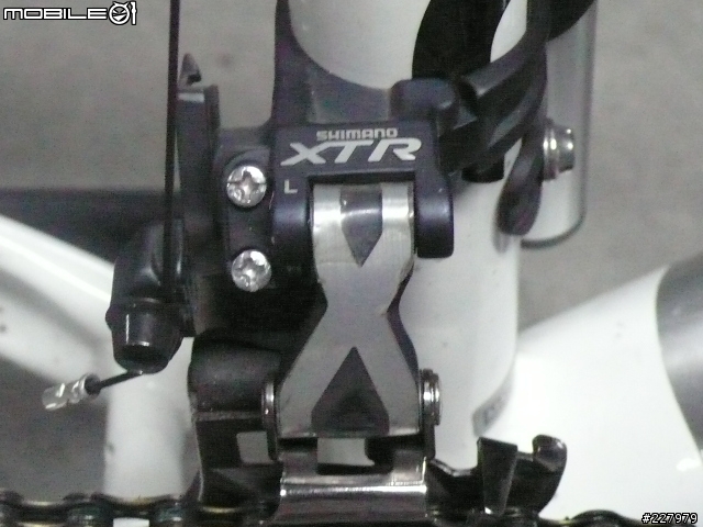 [分享]低調的華麗BMC team elite 02 年度心得報告 AND 08"FOX F100 RLC AND 08"XTR CARBON 後變