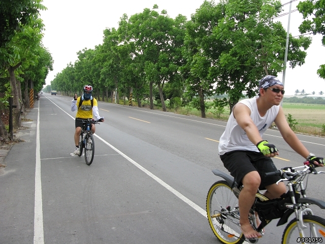 業務員的雙腳+2輪鐵馬+20km/h的視野=108km的旅程