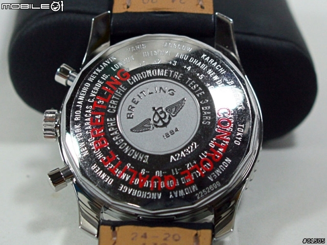 百年靈NAVITIMER WORLD兩地時間入手開箱
