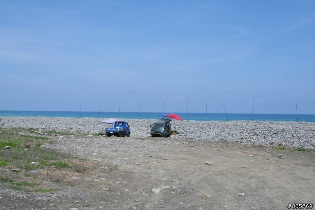 台灣海岸的最後一片淨土-阿塱壹古道(一段車騎人多於人騎車的路線)