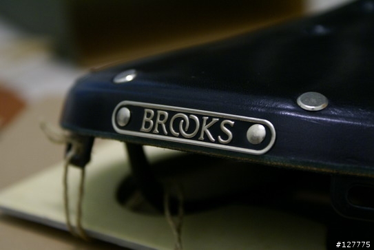 [意外]我明明只是去問問......(驚見BROOKS!!)