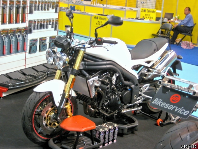 [分享]2008世貿機車展!!(小心~近百張圖)