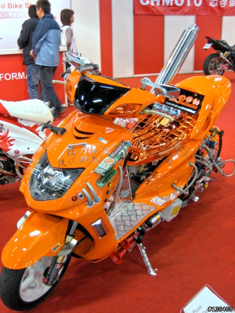 [分享]2008世貿機車展!!(小心~近百張圖)