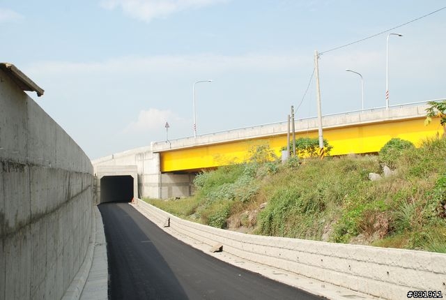 高屏溪自行車路線(照片)--高屏舊鐵橋至雙園大橋段(高雄) / 高屏大橋至雙園大橋段(屏東)