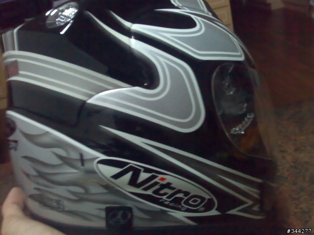 [超級遲來的開箱文]NITRO N1000-V   感謝不知名大大按下回報-原來我也有置頂的一天阿!!
