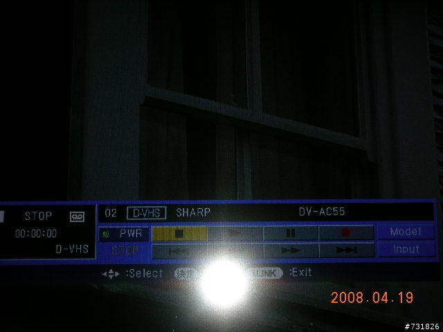SHARP AQOUS LCD LC-52RX1W與三合一錄放影機DV-AC55連動