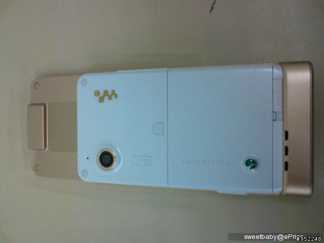 <轉載><有圖>w910i白色出了...