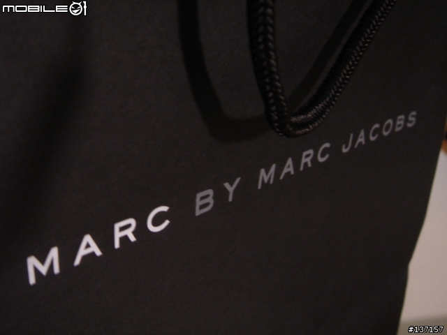 MARC by Marc Jacobs 有夠閃開袋文