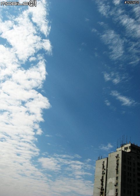 城市的天空难道一定要靠调图才够蓝吗？