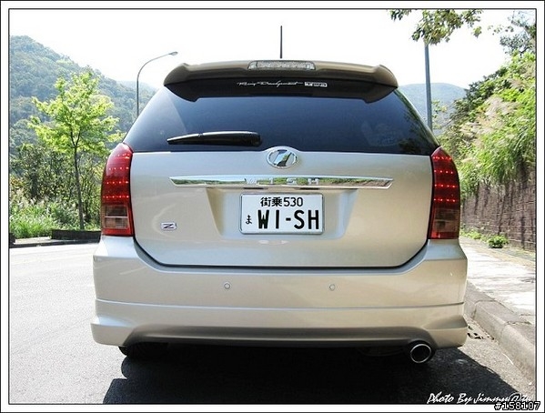 [分享]TOYOTA WISH 05、06日規尾燈比較（圖多）