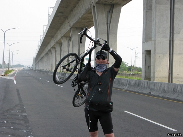 業務員的雙腳+2輪鐵馬+20km/h的視野=108km的旅程