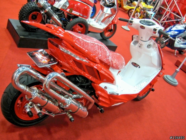 [分享]2008世貿機車展!!(小心~近百張圖)