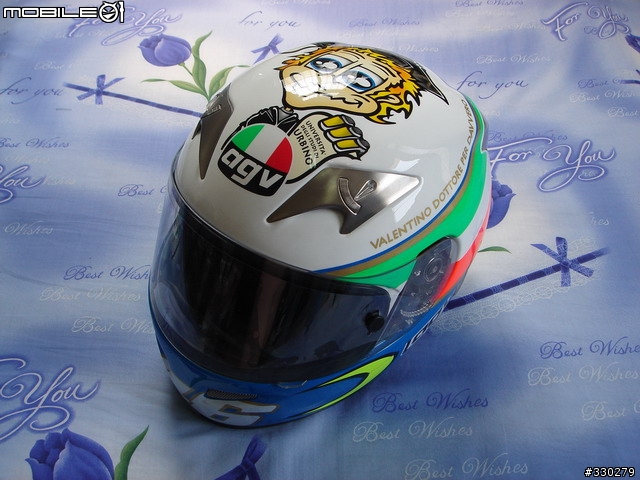 [分享]給女友最好的-AGV TI-TECH IL LAUREATO博士帽(4/28更新)