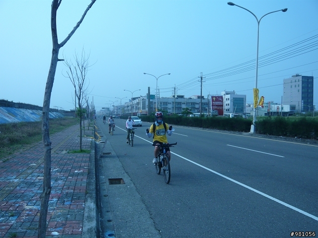 業務員的雙腳+2輪鐵馬+20km/h的視野=108km的旅程