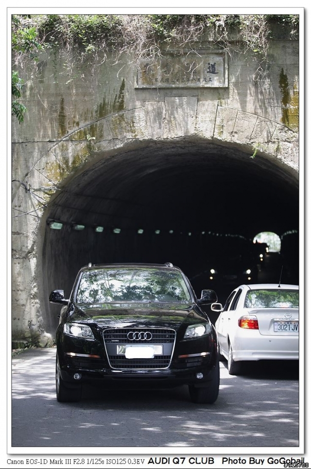[貼圖] AUDI Q7 的照片 今天工作所拍  補成10張了