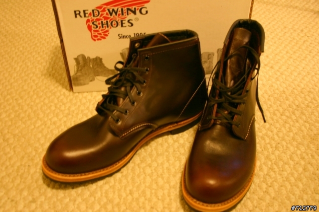 [開箱]分享文~Red Wing9XXX~終於來了 ~首次貼圖,好難搞啊