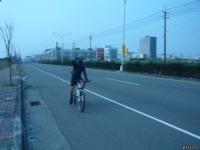 業務員的雙腳+2輪鐵馬+20km/h的視野=108km的旅程